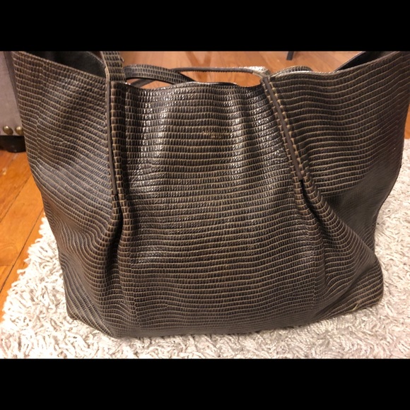 Nina Ricci Handbags - Nina Ricci Tote...so pretty!